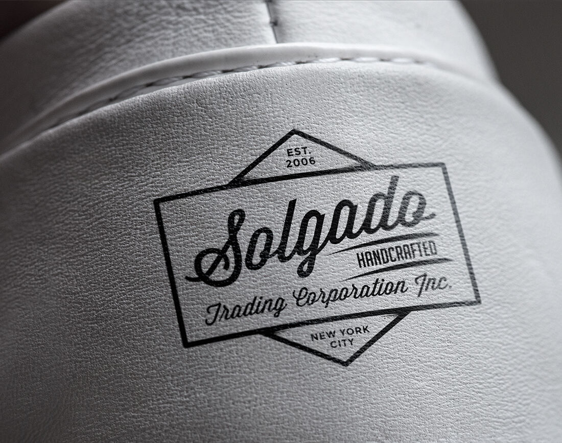17-logo-mockup