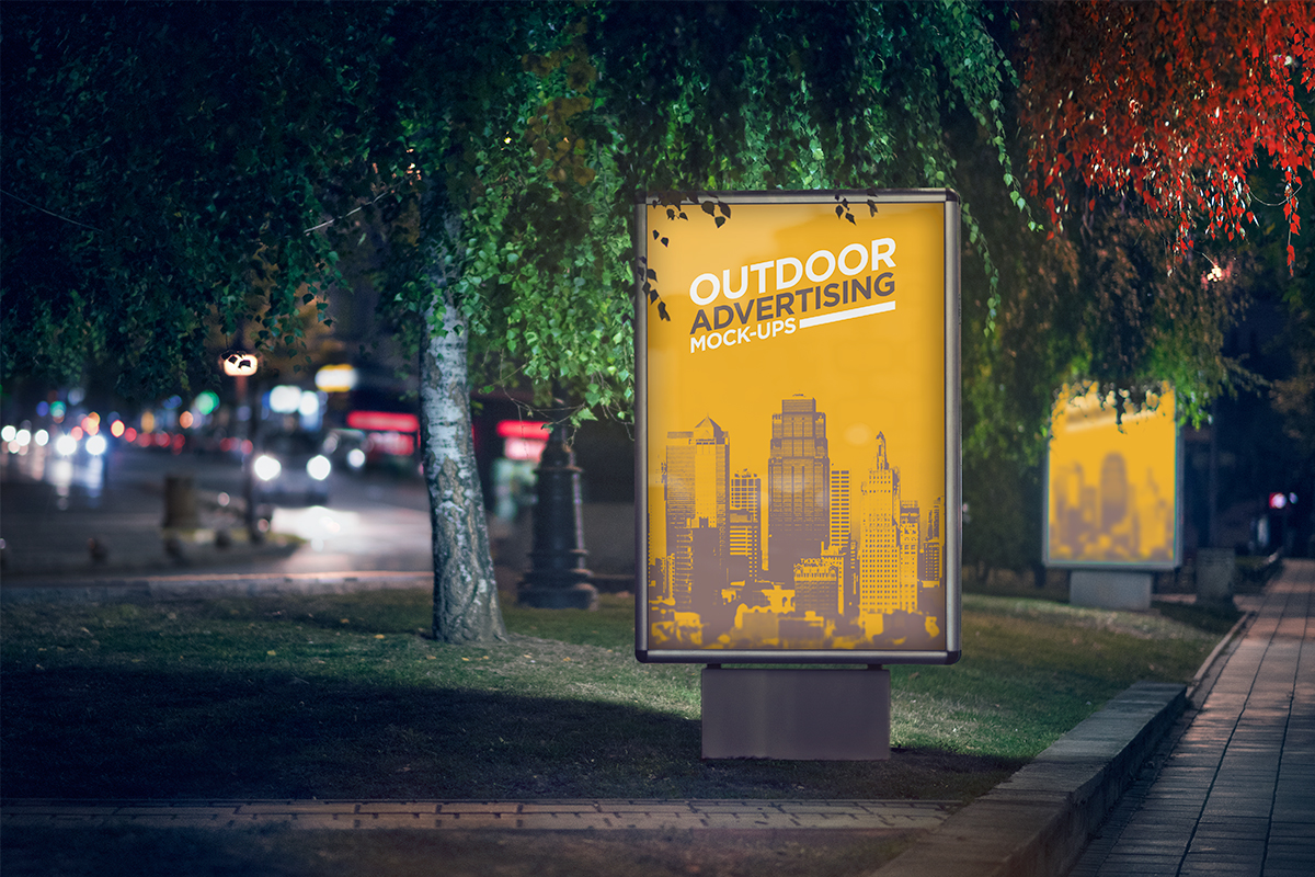 06_Outdoor_Advertising_Mockup